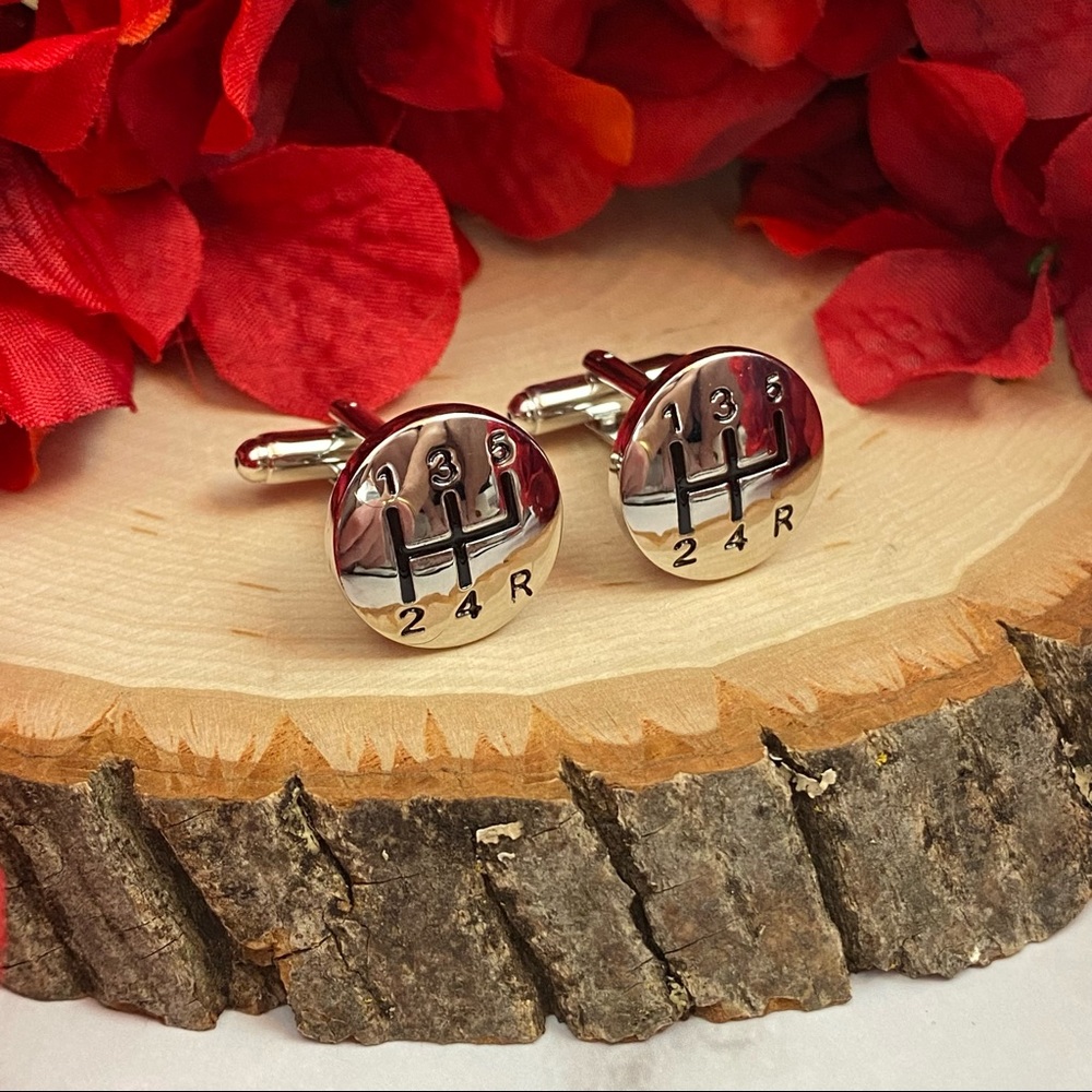 5 Speed Silver 5th Gearshift Cufflinks - Picture 5 of 16